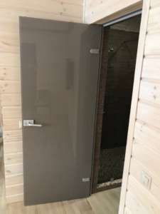 Установка стеклянной распашной двери для дома, офиса, бани и сауны в Тольятти Дизайн Стекло