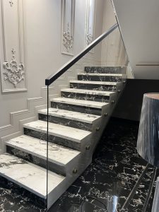 Стеклянное ограждение, лестничное ограждение на точках Тольятти Дизайн Стекло