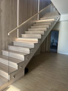 Стеклянное ограждение, лестничное ограждение на точках Тольятти Дизайн Стекло