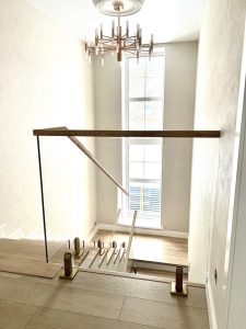 Стеклянное ограждение, лестничное ограждение на стойках Тольятти Дизайн Стекло