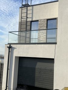 Установка балконного ограждения в Тольятти Дизайн Стекло