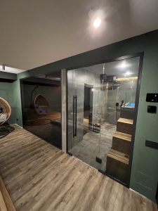 Установка стеклянного ограждения для бани и сауны в Тольятти Дизайн Стекло