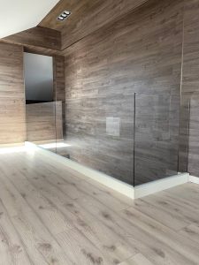 Установка балконного ограждения в Тольятти Дизайн Стекло