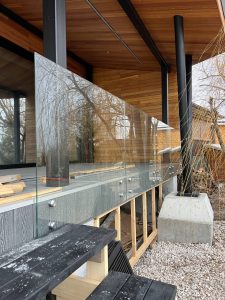 Установка балконного ограждения в Тольятти Дизайн Стекло