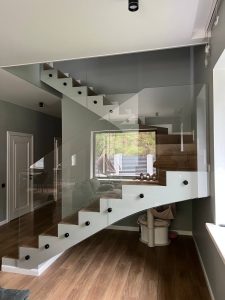 Стеклянное ограждение, лестничное ограждение на точках Тольятти Дизайн Стекло