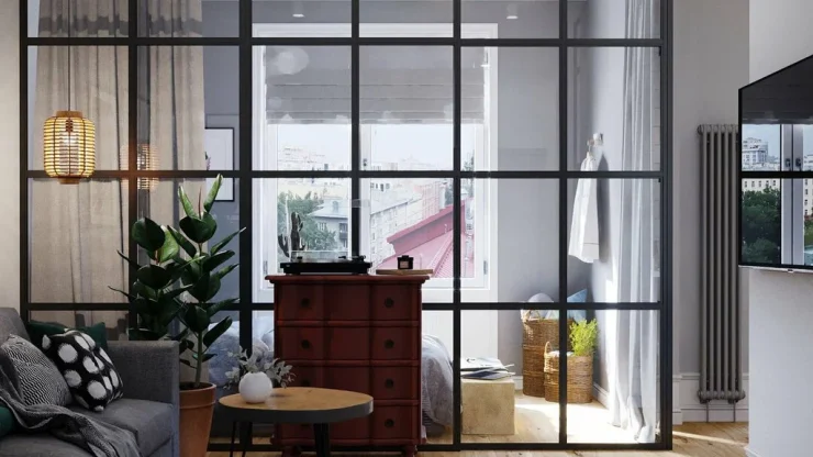 Стеклянные конструкции в маленьких квартирах