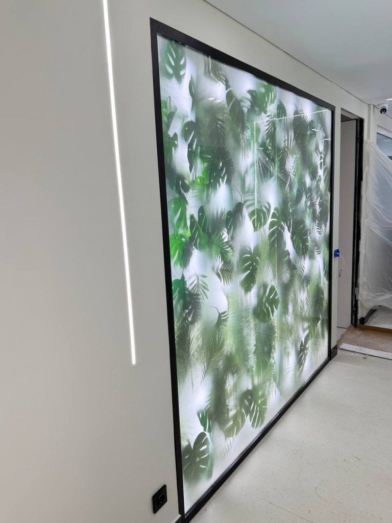 Установка и монтаж стеклянных офисных перегородок Тольятти Самара Сызрань Дизайн Стекло